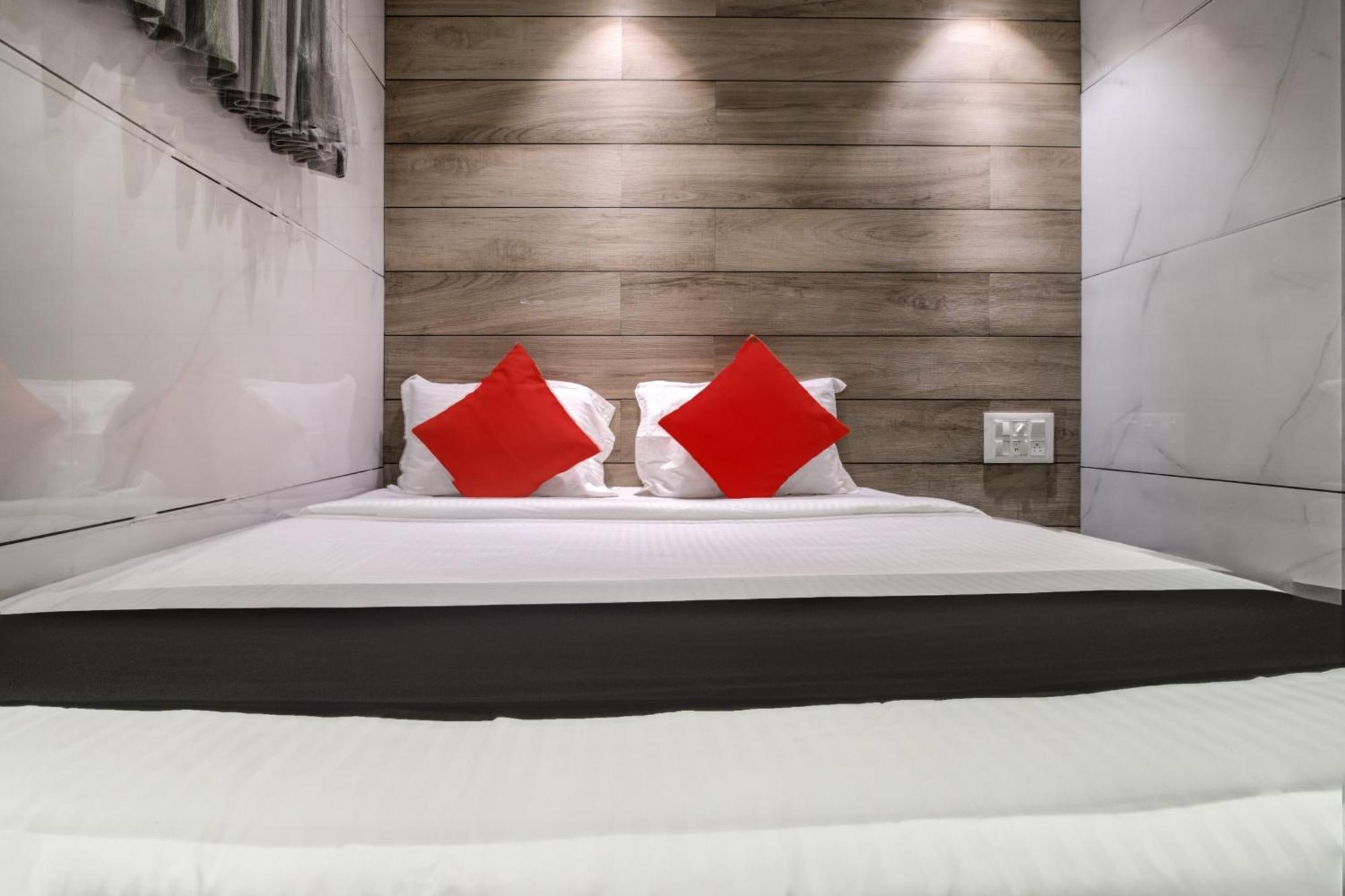 Hotel Spring Residency 뭄바이 외부 사진