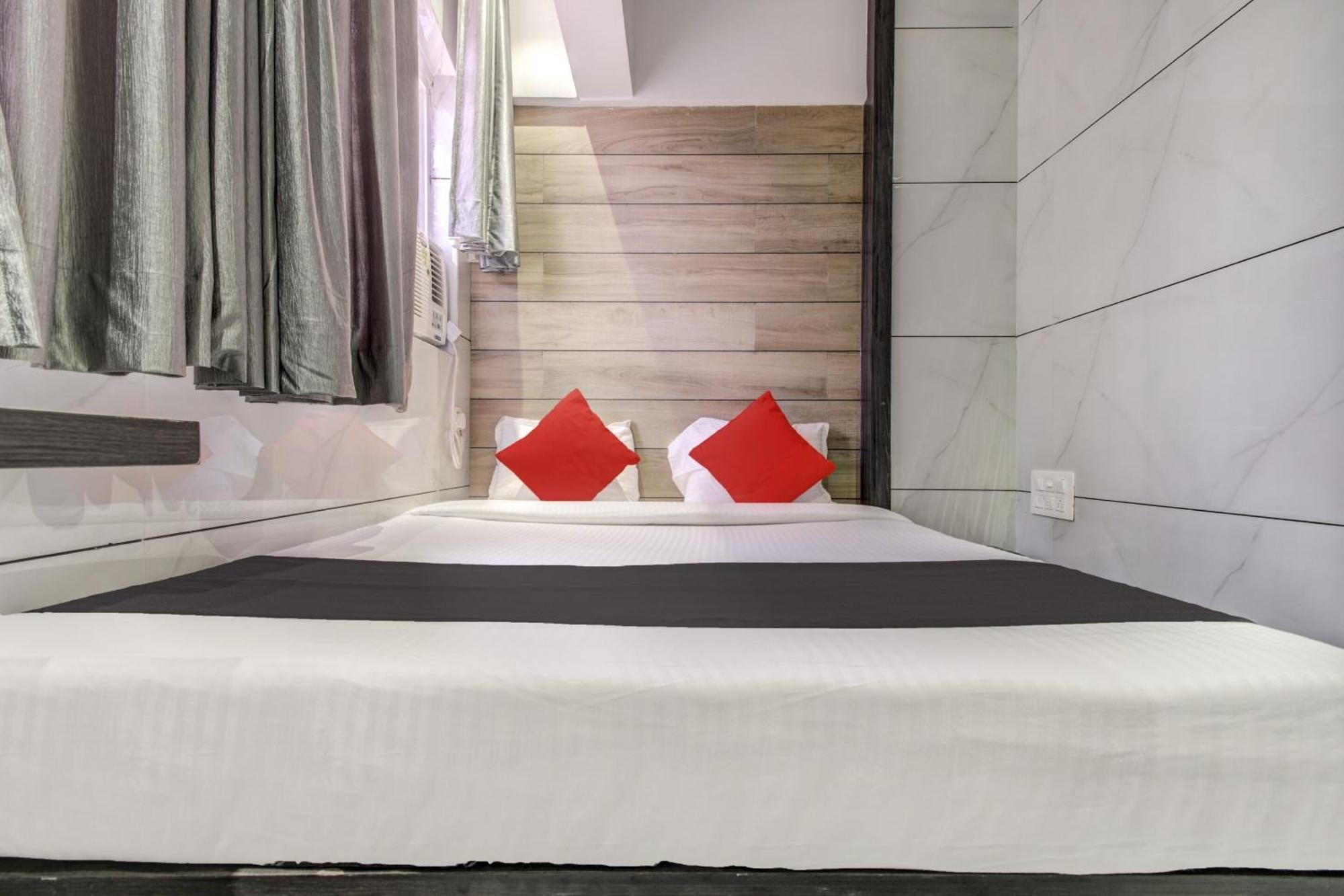 Hotel Spring Residency 뭄바이 외부 사진
