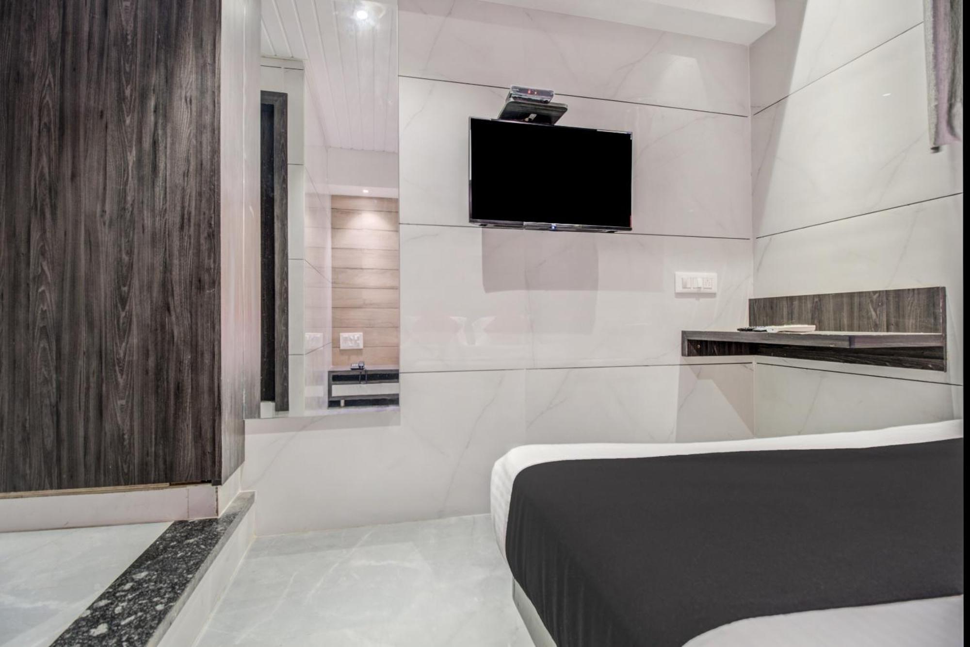 Hotel Spring Residency 뭄바이 외부 사진