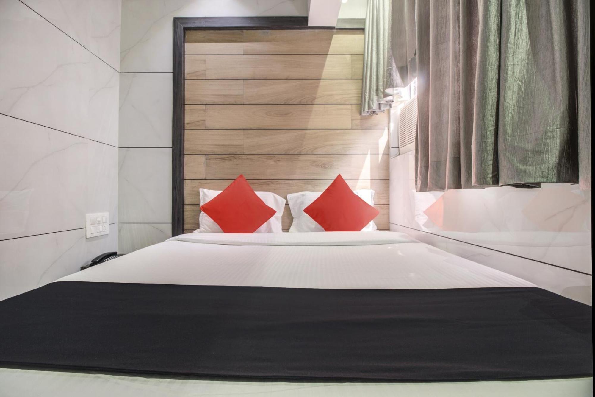 Hotel Spring Residency 뭄바이 외부 사진